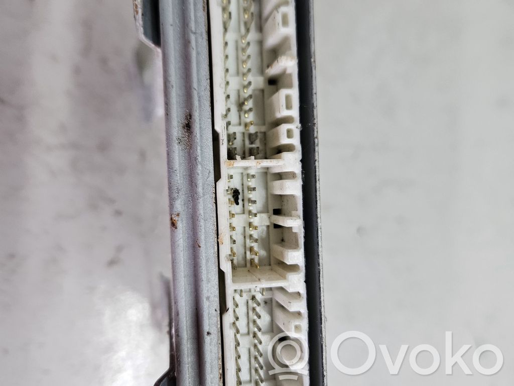 Mazda 323 F Engine control unit/module 