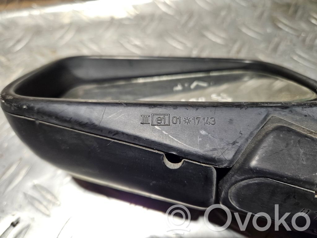 BMW 3 E30 Elektryczne lusterko boczne drzwi przednich 