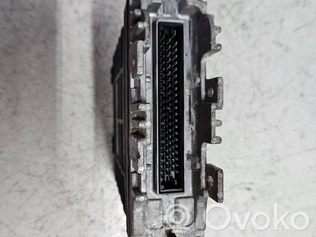 Volkswagen Golf III Engine control unit/module 