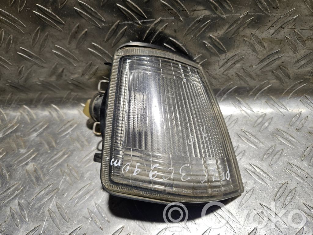 Peugeot 309 Front indicator light 