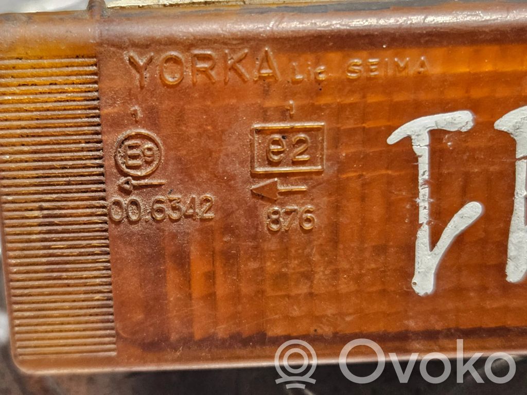 Renault Express Front indicator light 