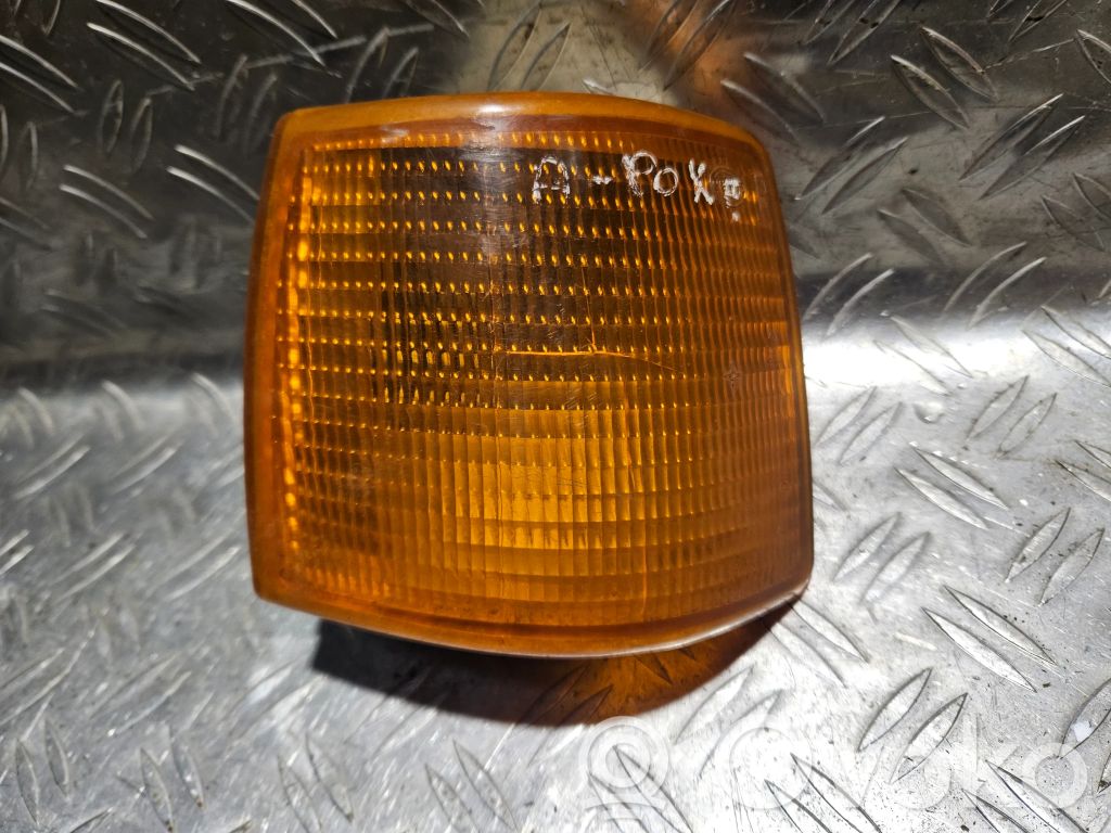 Audi 80 90 S2 B4 Front indicator light 