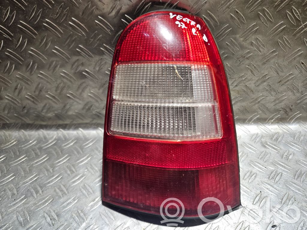 Opel Vectra B Lampă spate în caroserie 
