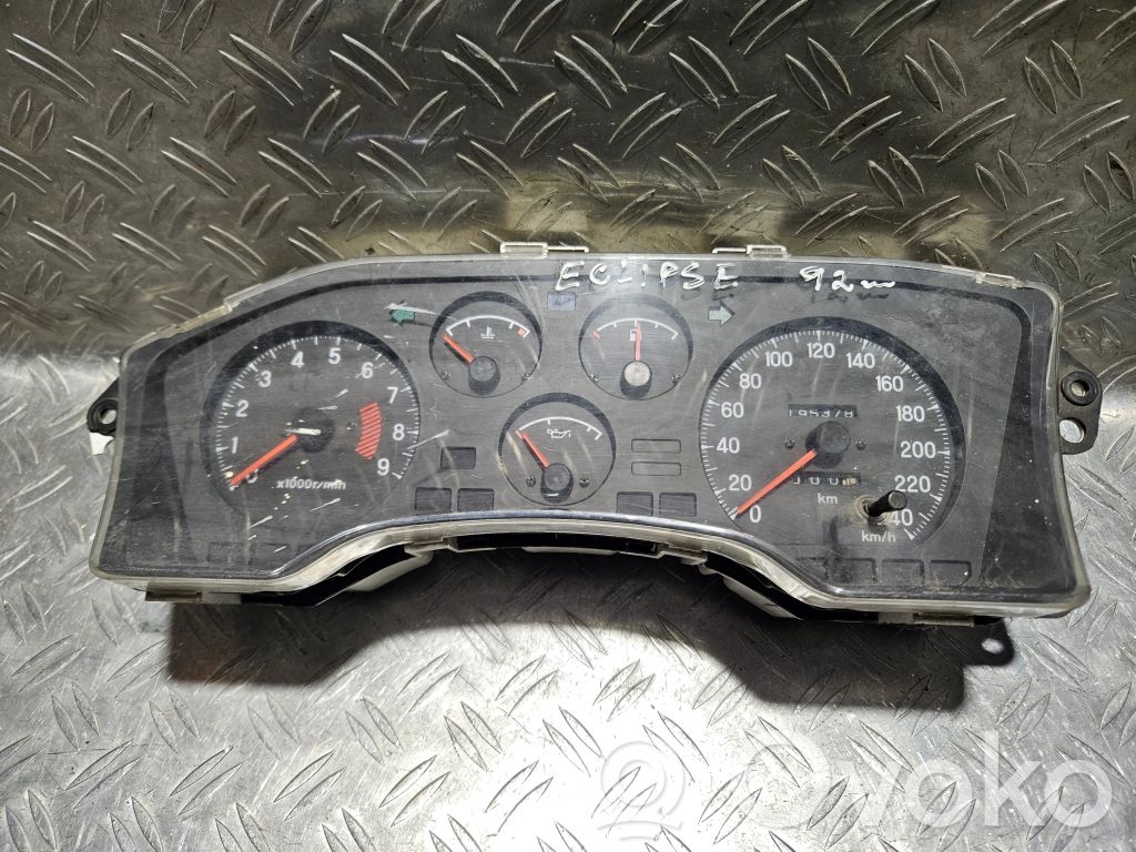Mitsubishi Eclipse Spidometrs (instrumentu panelī) 