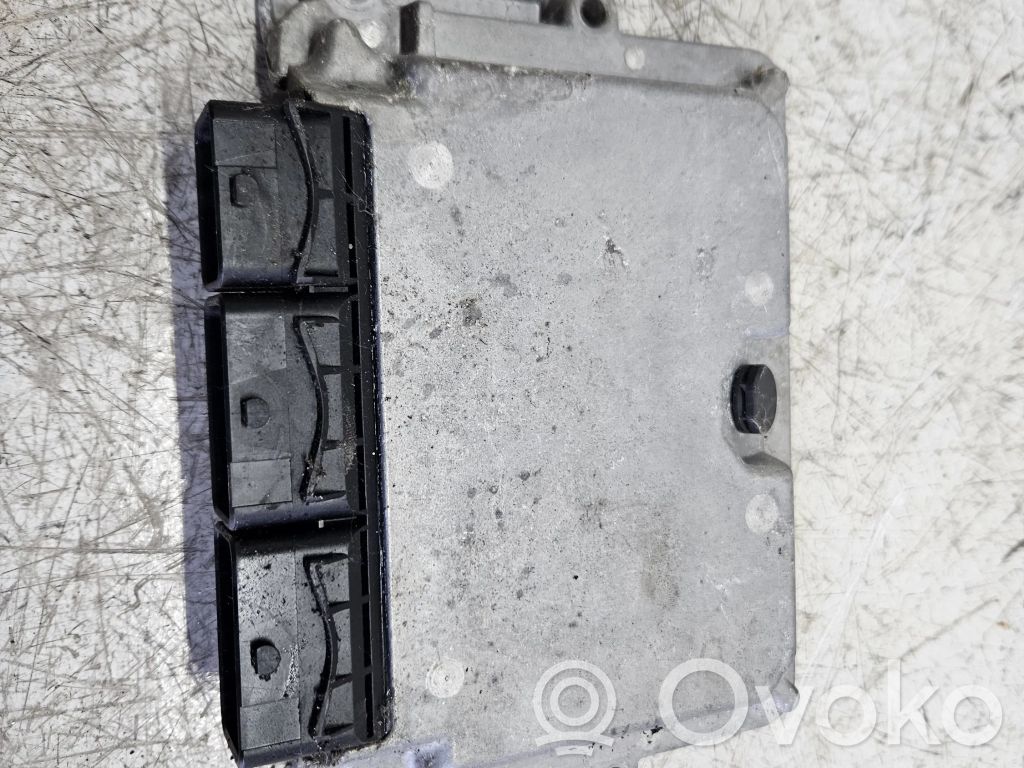 Peugeot 607 Engine control unit/module 