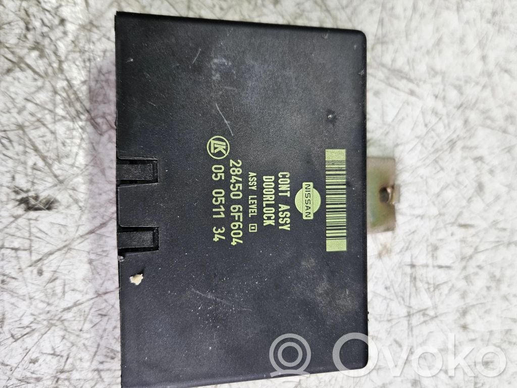 Nissan Micra Door central lock control unit/module 