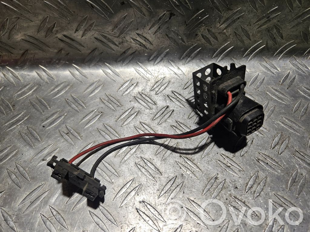 Renault Clio I Lämpöpuhaltimen moottorin vastus 