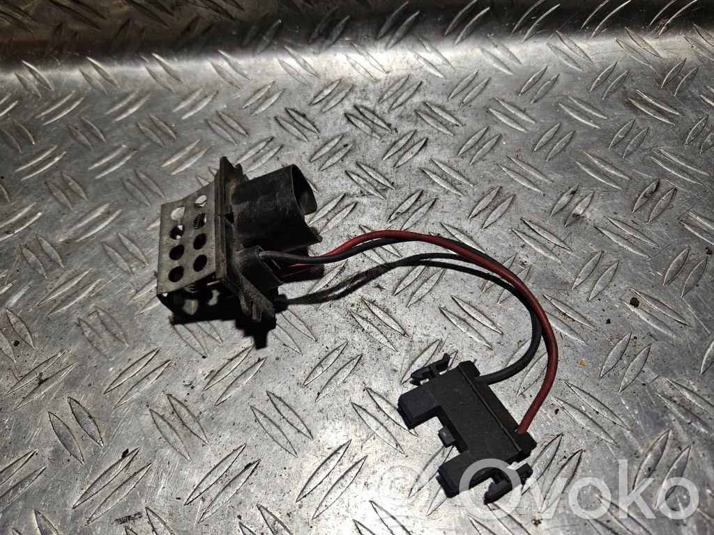 Renault Clio I Lämpöpuhaltimen moottorin vastus 