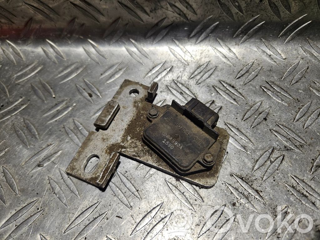 Opel Astra F Ignition amplifier control unit 