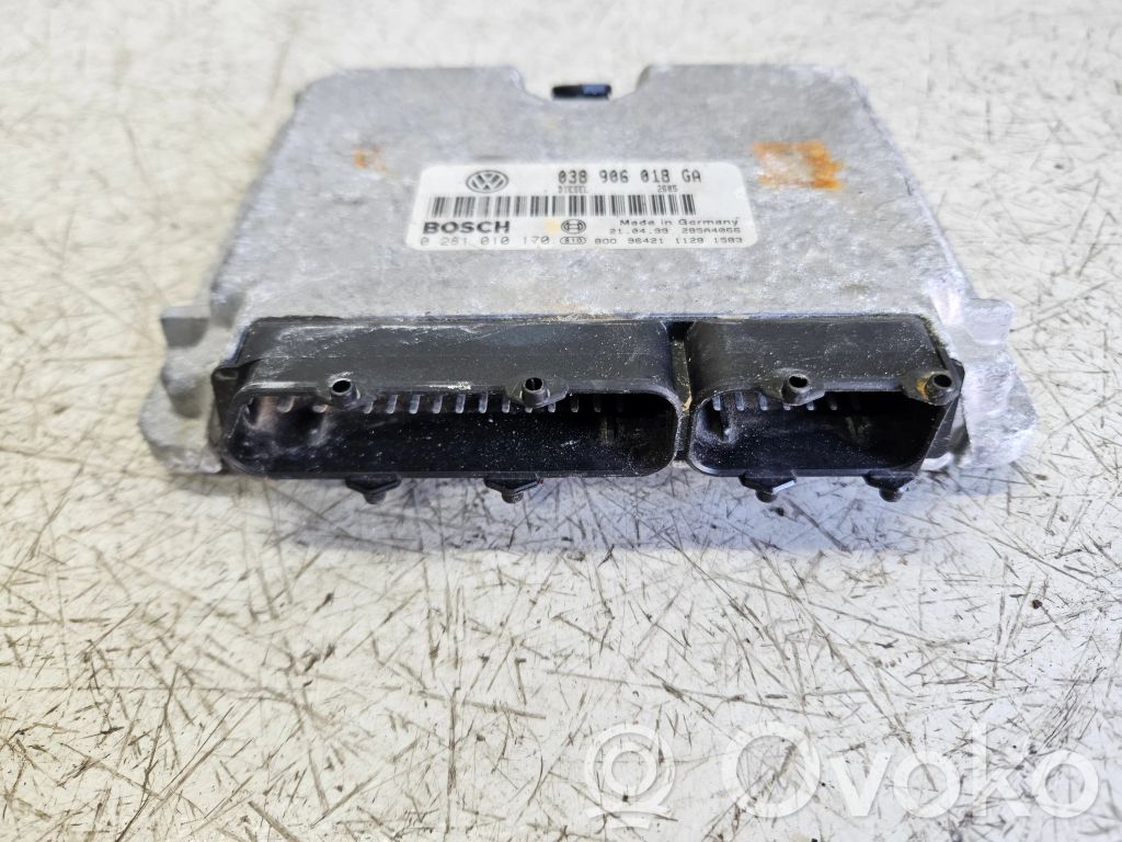 Volkswagen PASSAT B5 Engine control unit/module 