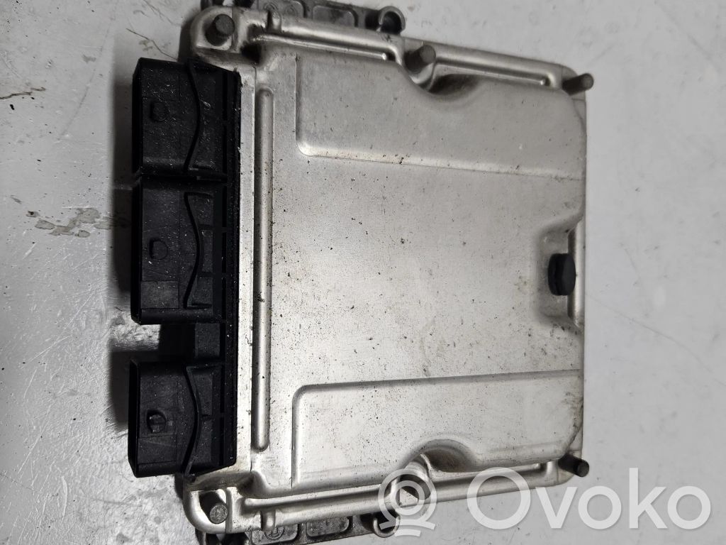 Peugeot 807 Engine control unit/module 