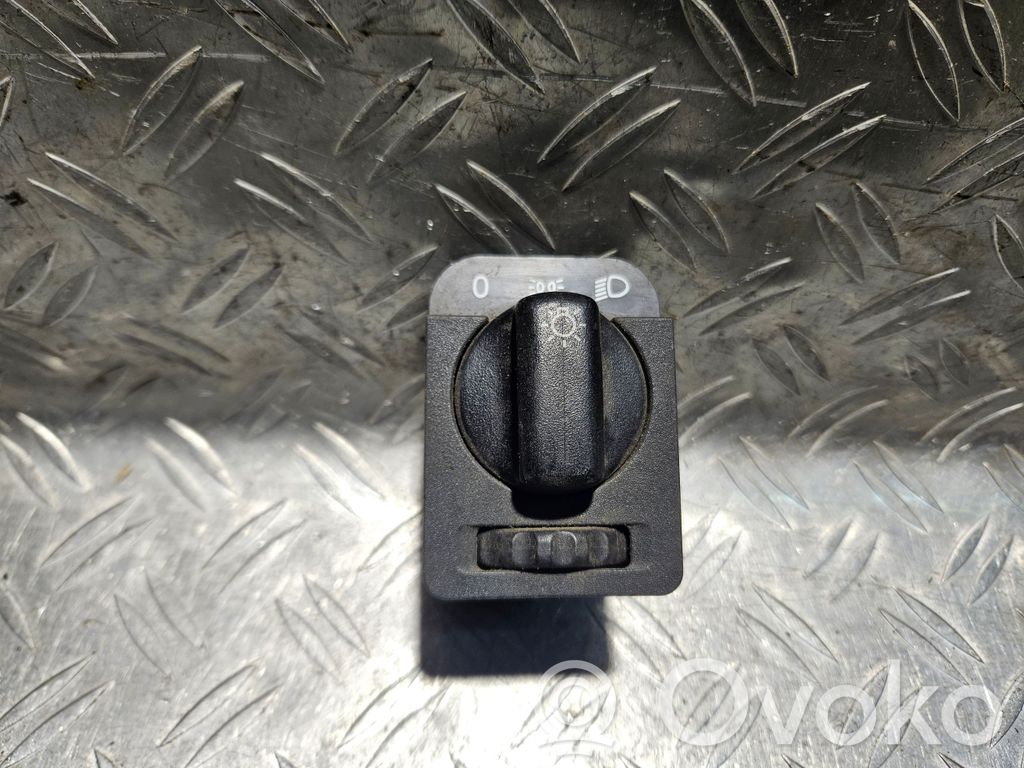 Opel Astra F Light switch 