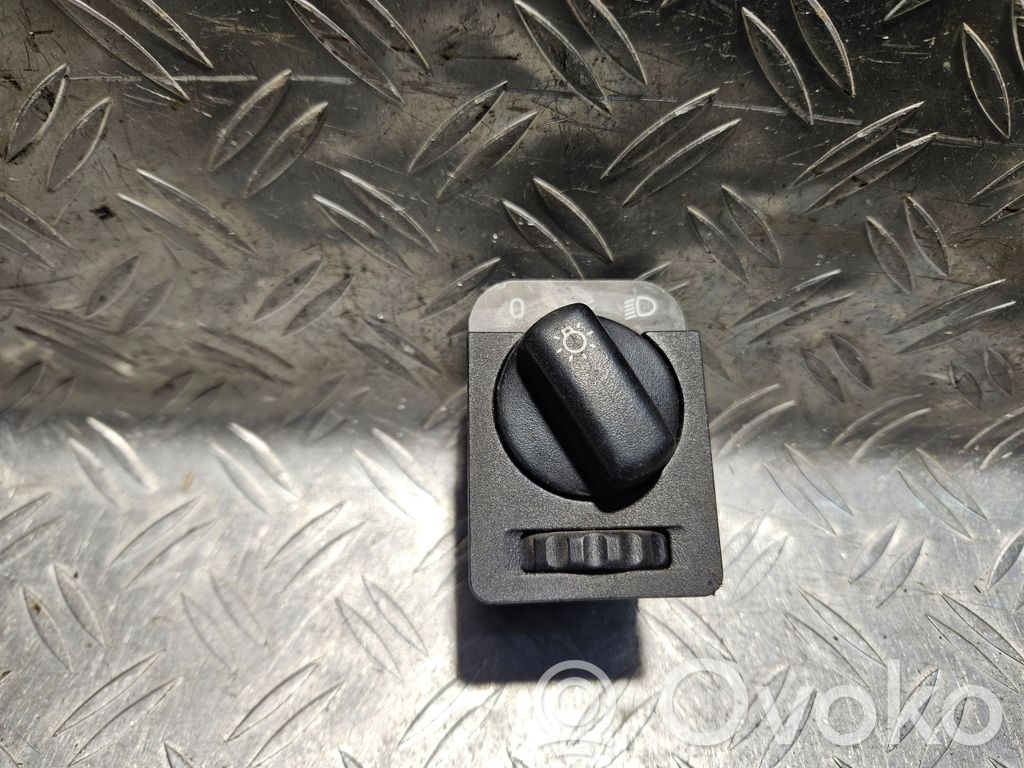 Opel Astra F Light switch 