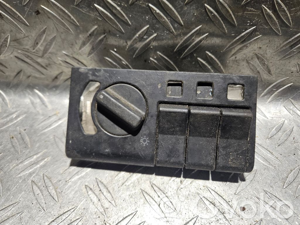 Volvo 440 Fog light switch 