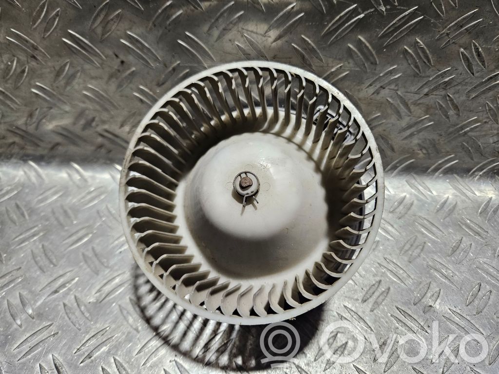 Toyota Corolla E100 Mazā radiatora ventilators 