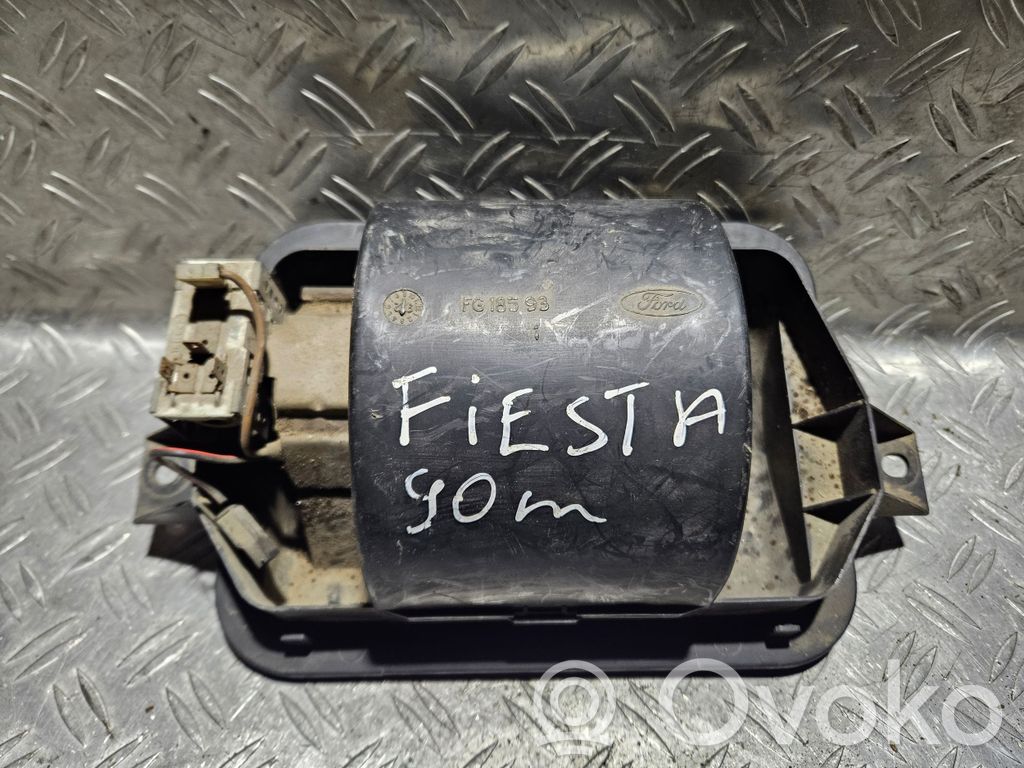 Ford Fiesta Pečiuko ventiliatorius/ putikas 