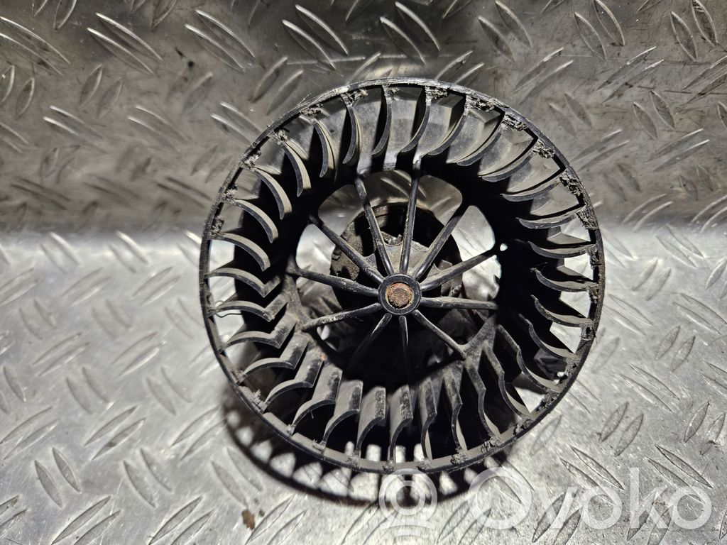 BMW 3 E36 Mazā radiatora ventilators 