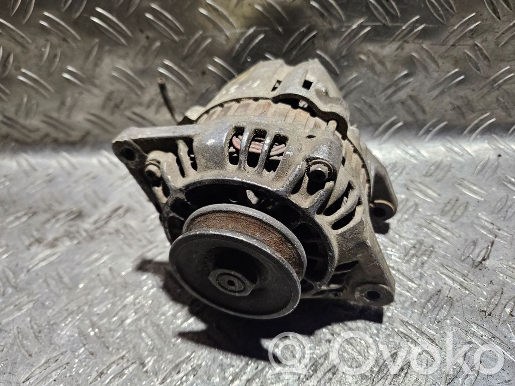 Mazda 323 F Alternador 