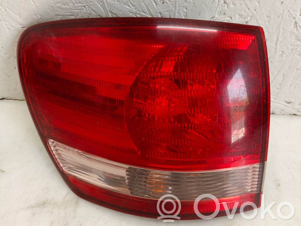 Toyota Avensis Verso Rear/tail lights 