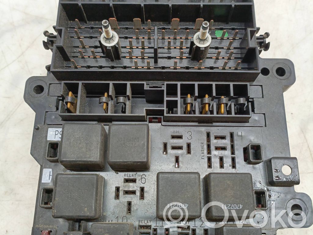 Chrysler Voyager Fuse box set 