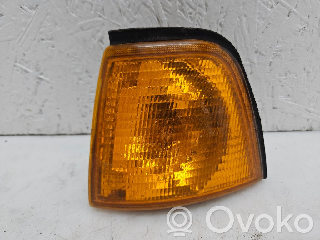 Audi 80 90 B3 Front indicator light 