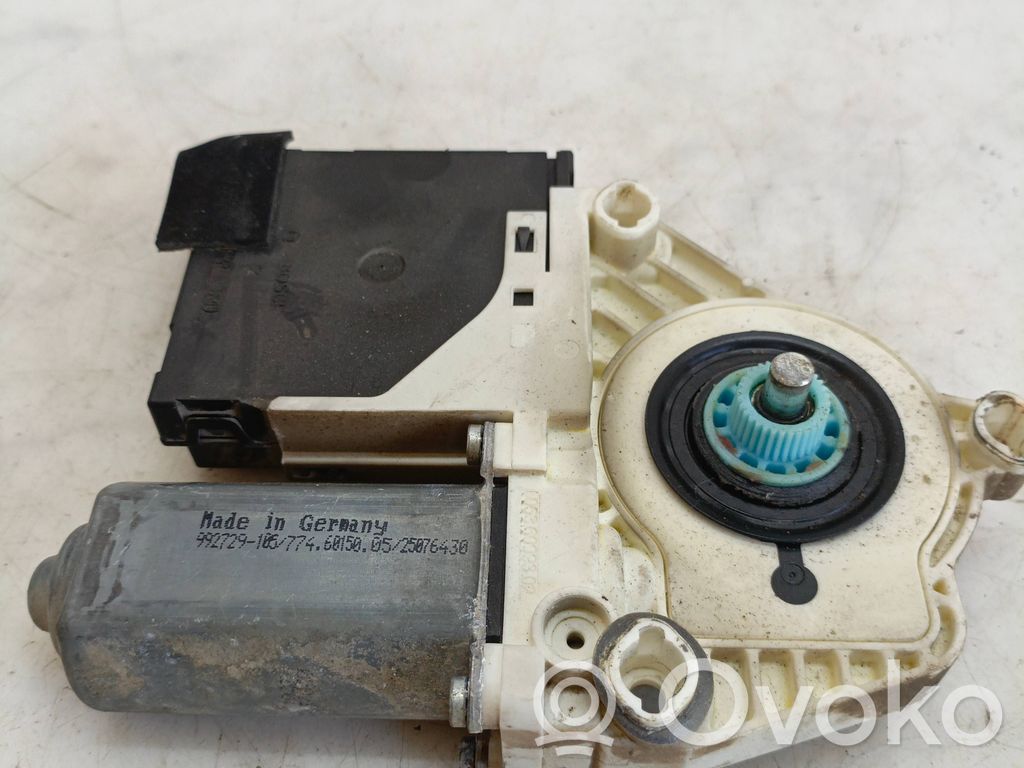Volkswagen PASSAT B6 Silnik regulatora szyby drzwi przednich 