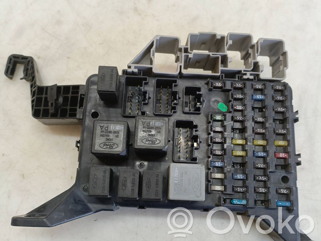 Ford Mondeo Mk III Ramka / Moduł bezpieczników 