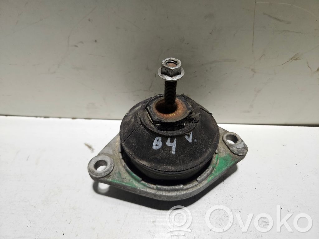 Audi 80 90 S2 B4 Engine mount bracket 
