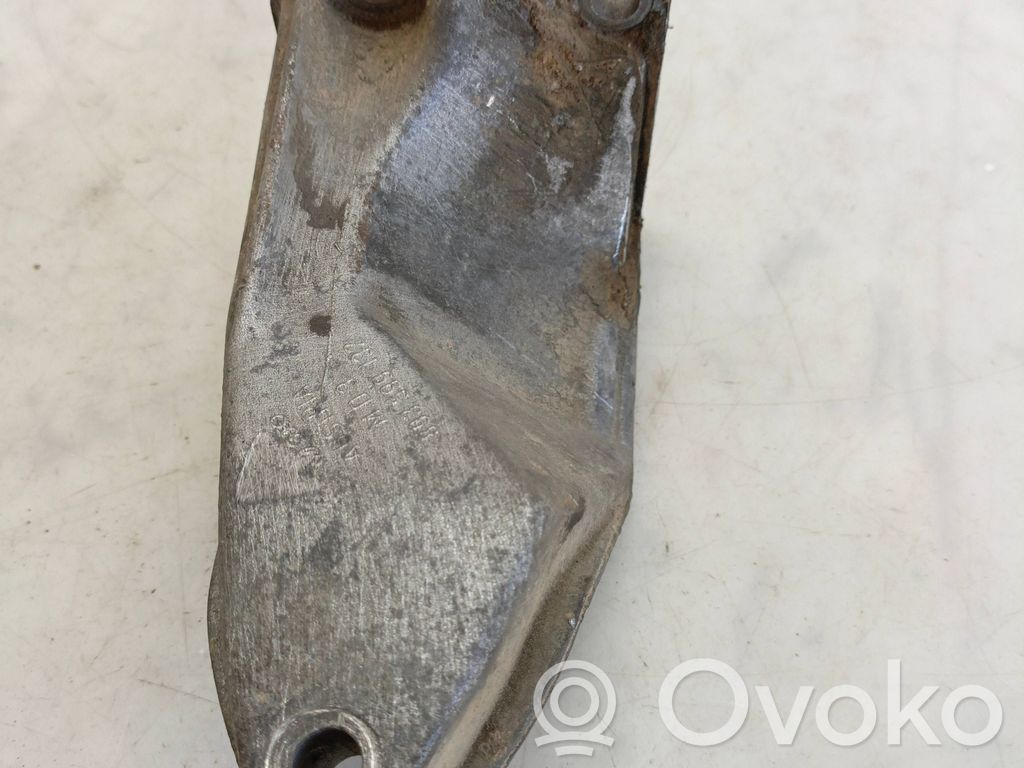 Audi 80 90 B3 Wspornik / Mocowanie grodzi środkowej 