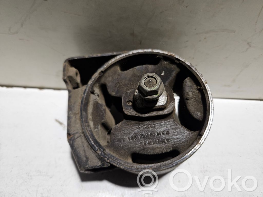 Volkswagen Golf II Engine mount bracket 