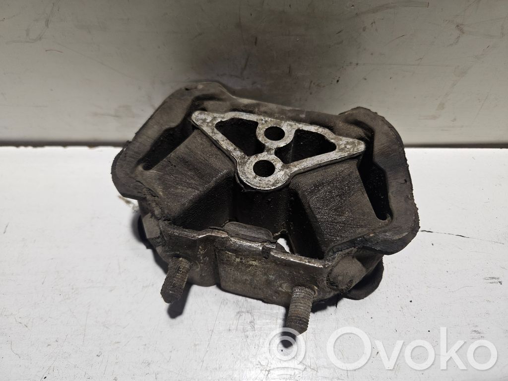 Opel Vectra A Engine mount bracket 
