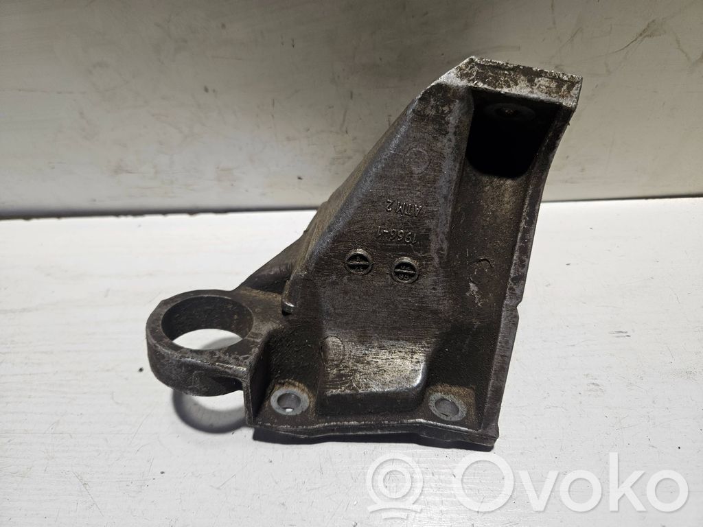 Audi A6 S6 C4 4A Gearbox mounting bracket 