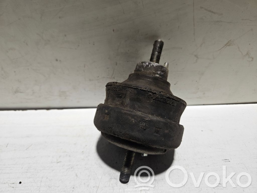 Engine mount bracket   417259,433113