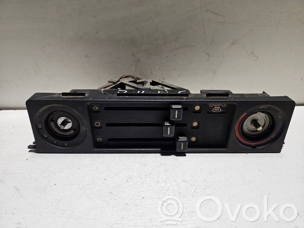 BMW 5 E28 Climate control unit 