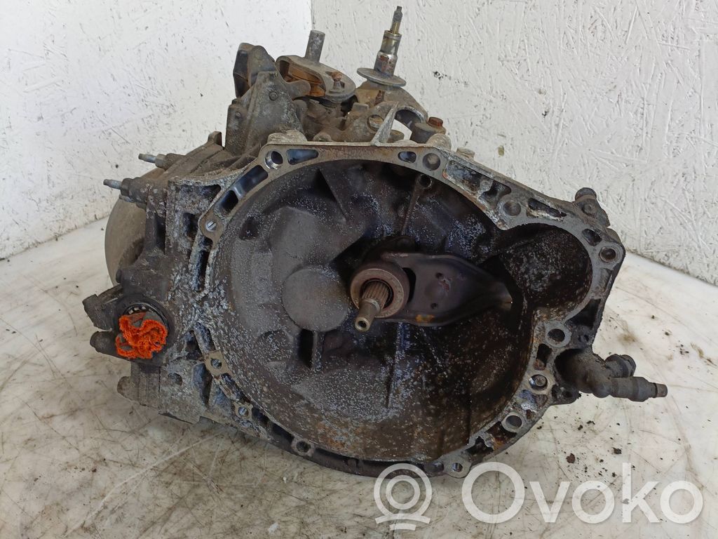 Peugeot 307 Manual 5 speed gearbox 