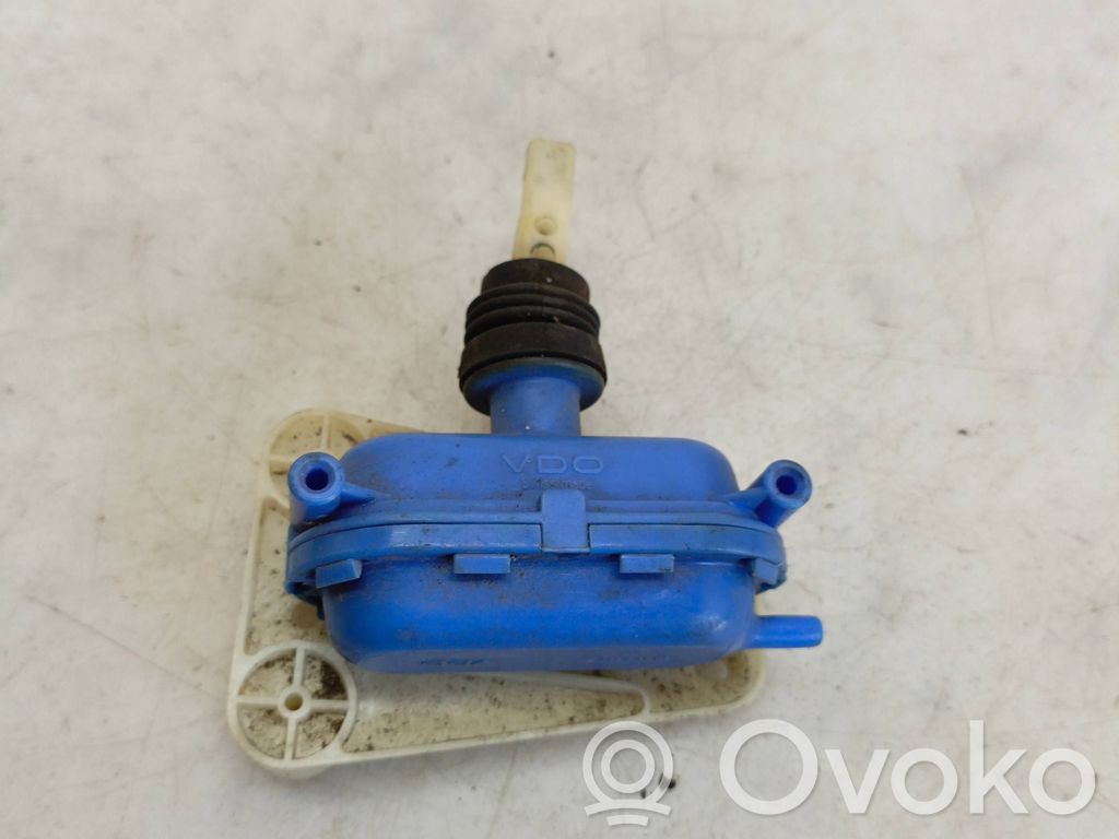 Audi 100 200 5000 C3 Central locking vacuum pump 