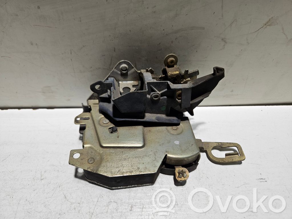 BMW 3 E36 Front door lock 