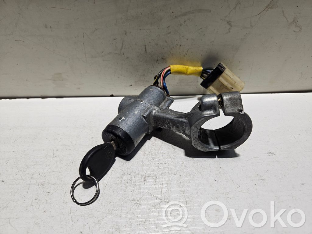 Nissan Micra Užvedimo spynelė 