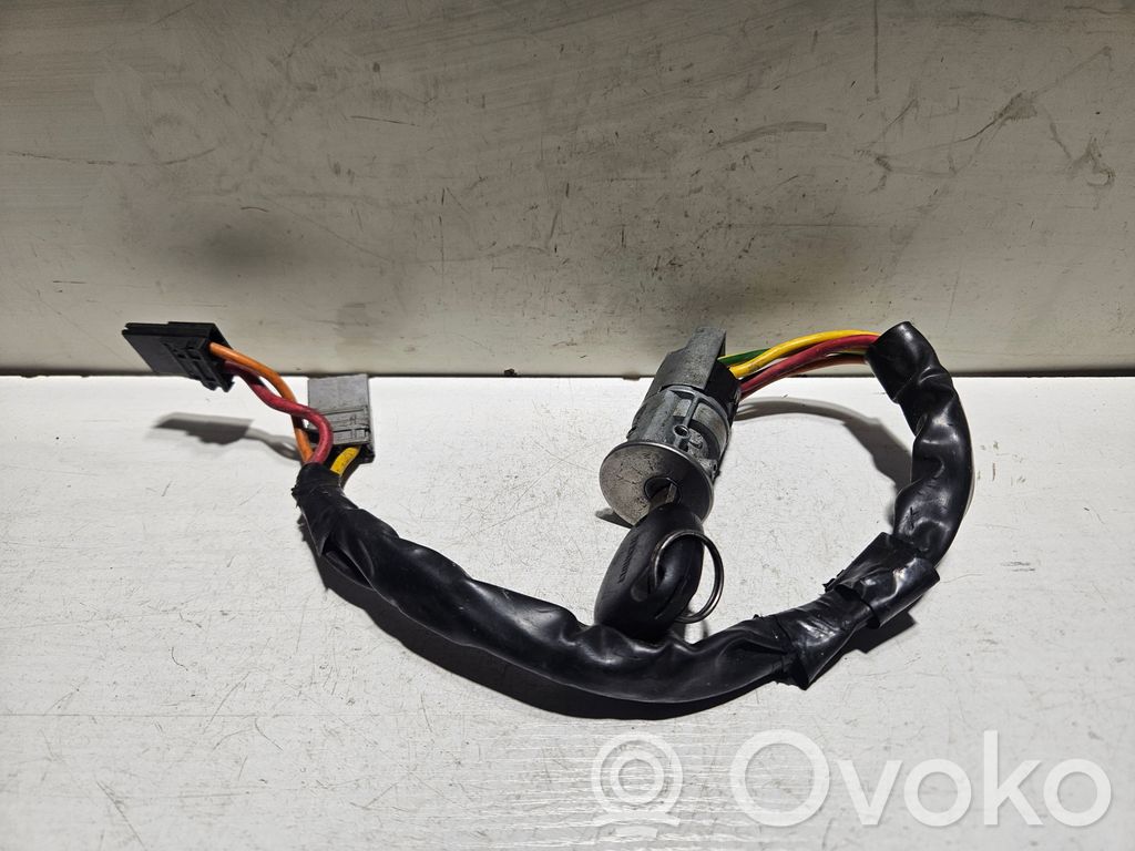 Renault Laguna I Ignition lock 