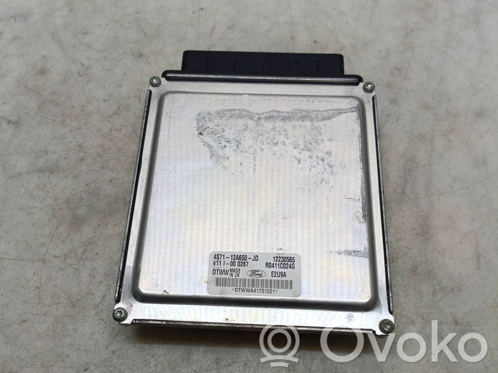 Ford Mondeo Mk III Engine control unit/module 