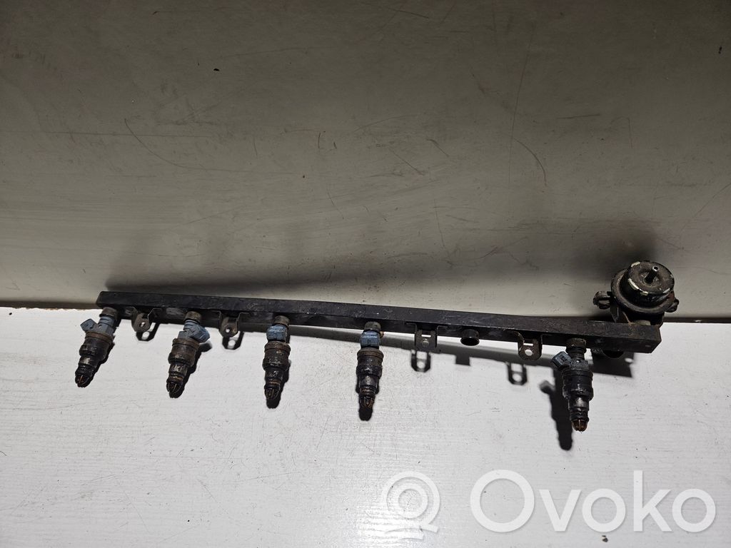 BMW 3 E36 Tuyau de conduite principale de carburant 