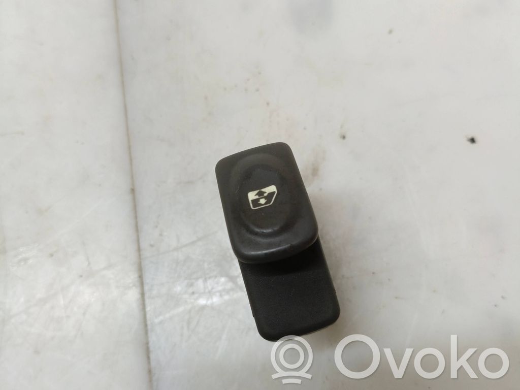 Renault Scenic I Comutator comandă geamuri electrice 