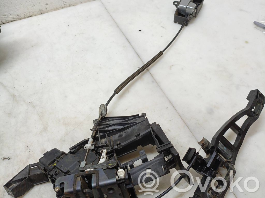 Ford Focus C-MAX Rear door lock 