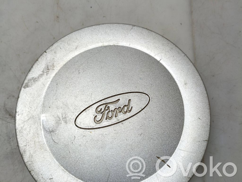 Ford Focus Alkuperäinen pölykapseli 