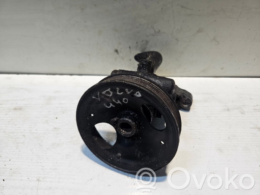 Volvo 440 Power steering pump 