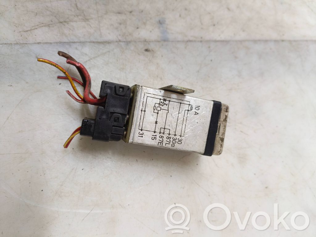 Mercedes-Benz E W124 Other relay 