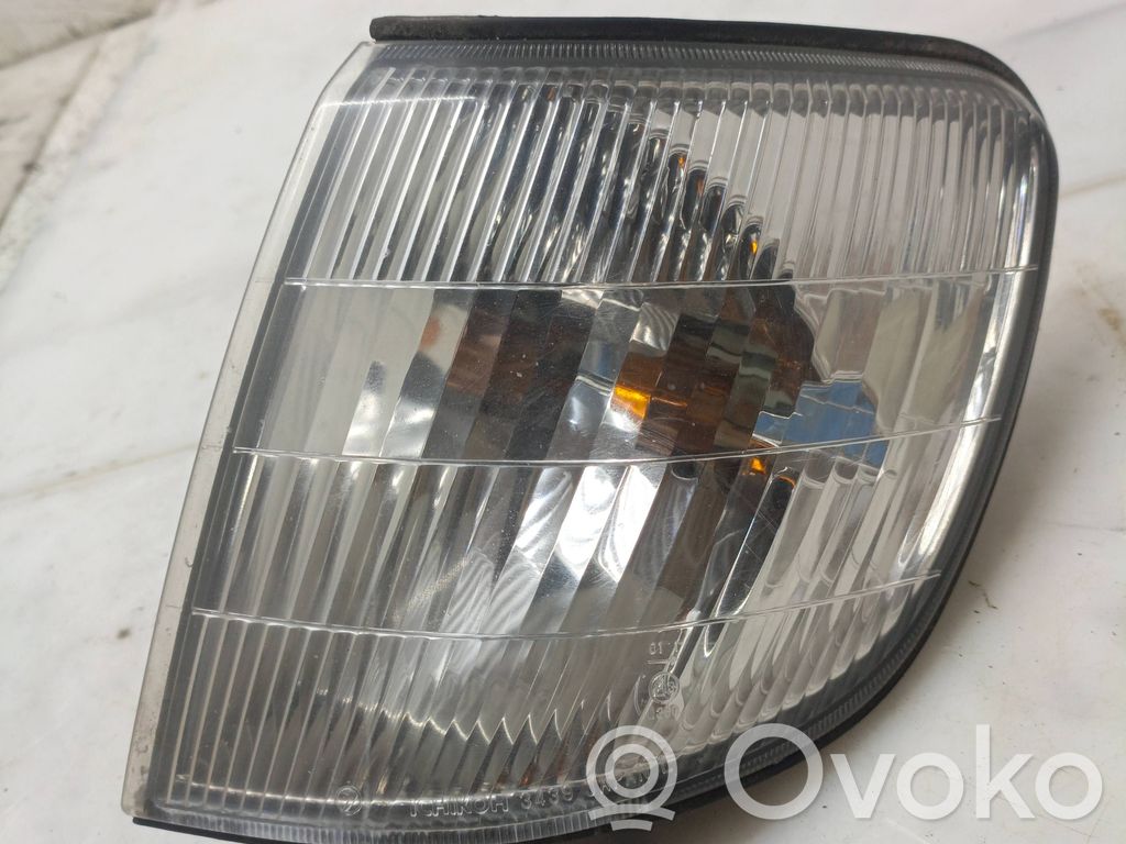 Subaru Forester SF Front indicator light 