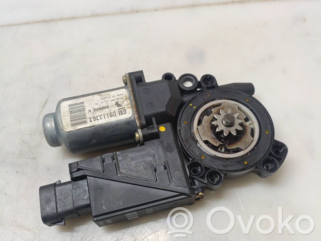 Elektryczny podnośnik szyby drzwi przednich   09113363,400608K