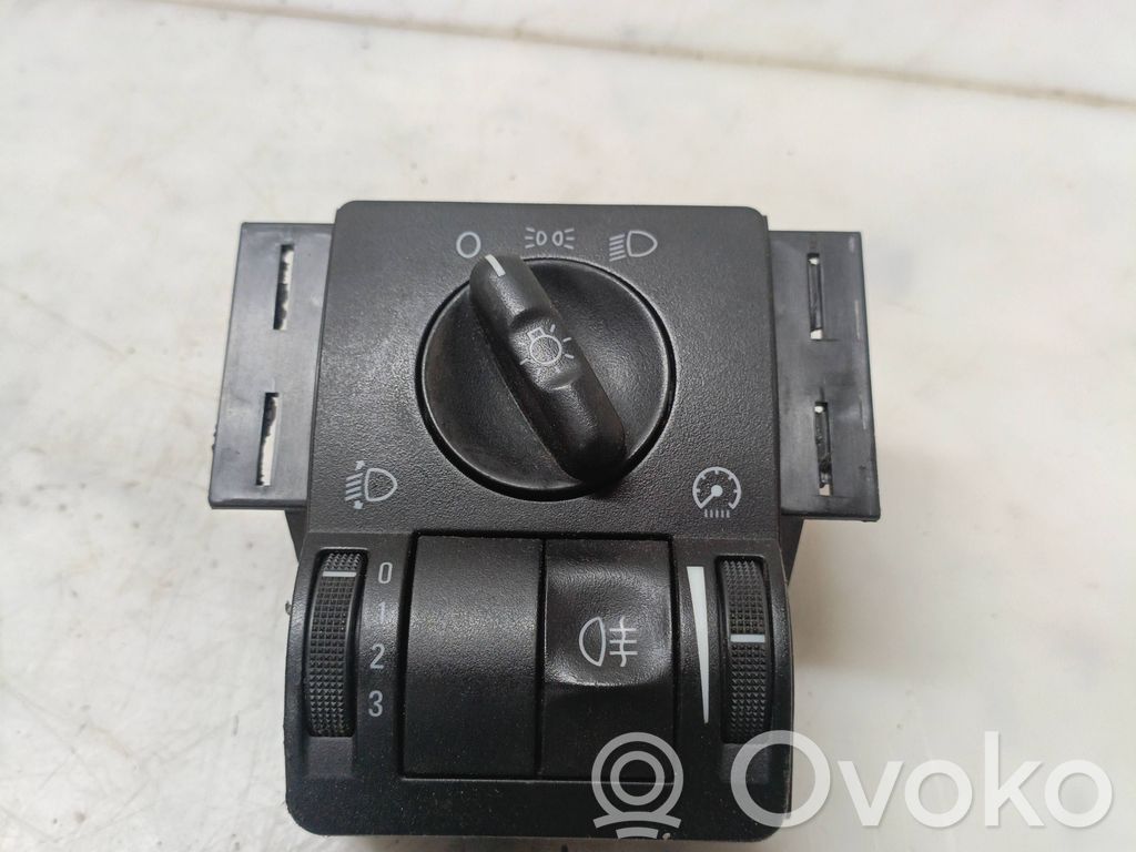 Opel Corsa C Light switch 