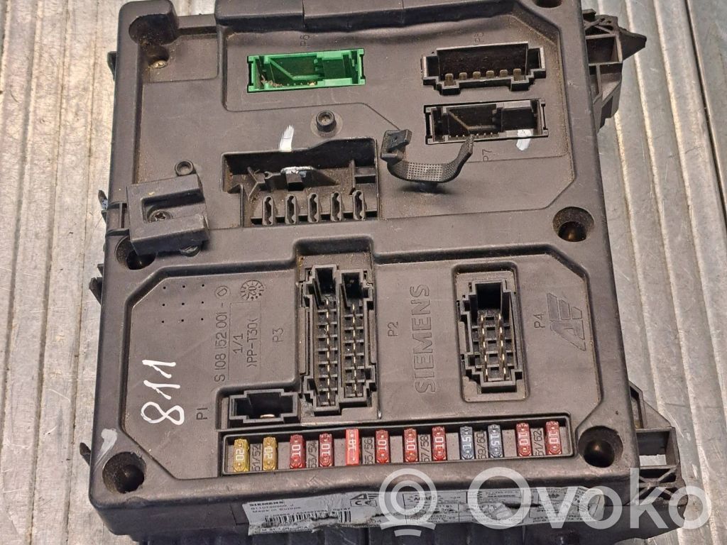 Ford Galaxy Fuse module 